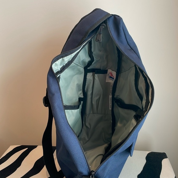 LL Bean Sling Bag - Picture 4 of 4